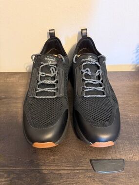 Dr. Comfort Men's Black Knit Casual Sneakers. Brand New in Box